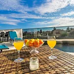 L&a Luxury Villa
